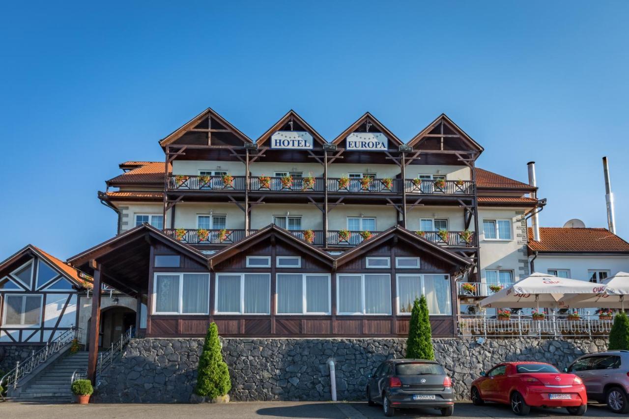 Hotel Europa Kokeltal Albeşti Exteriör bild